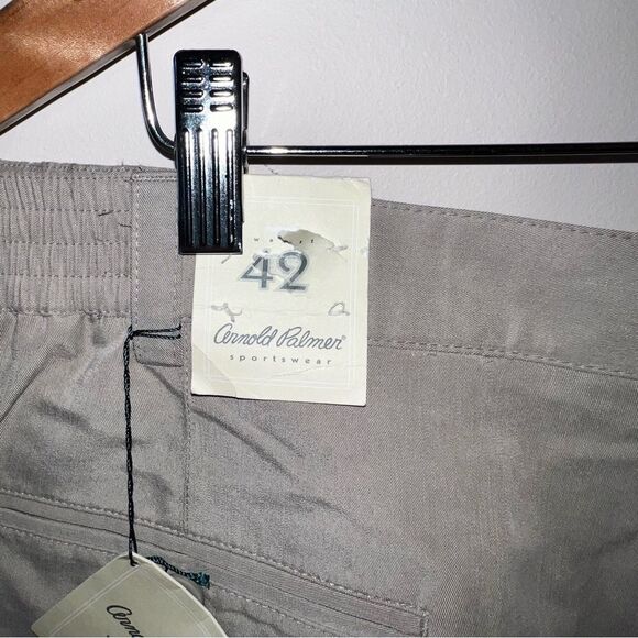 Arnold Palmer Golf Shorts ~ Size 42 ~ 5.5 Inch Length ~ NEW ~ Tan - Picture 3 of 7